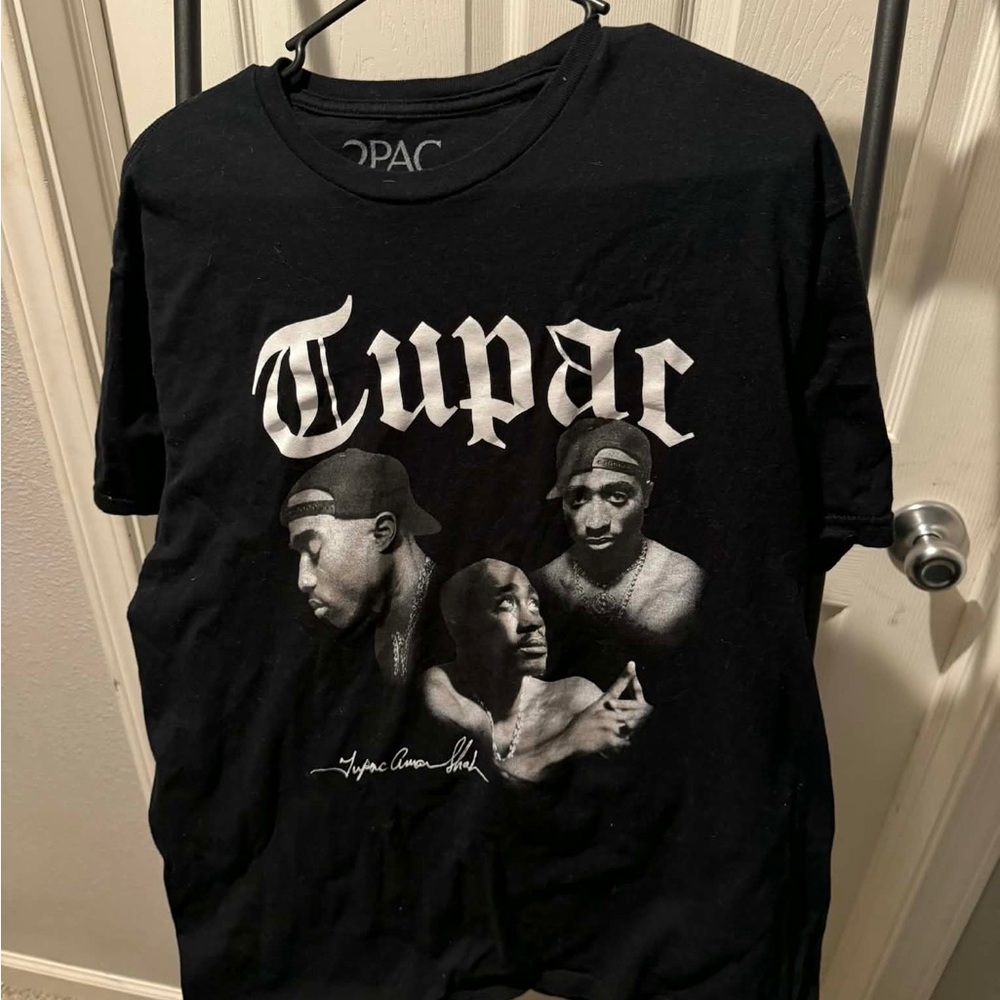 Black Graphic Tupac Tribute Crewneck T-Shirt